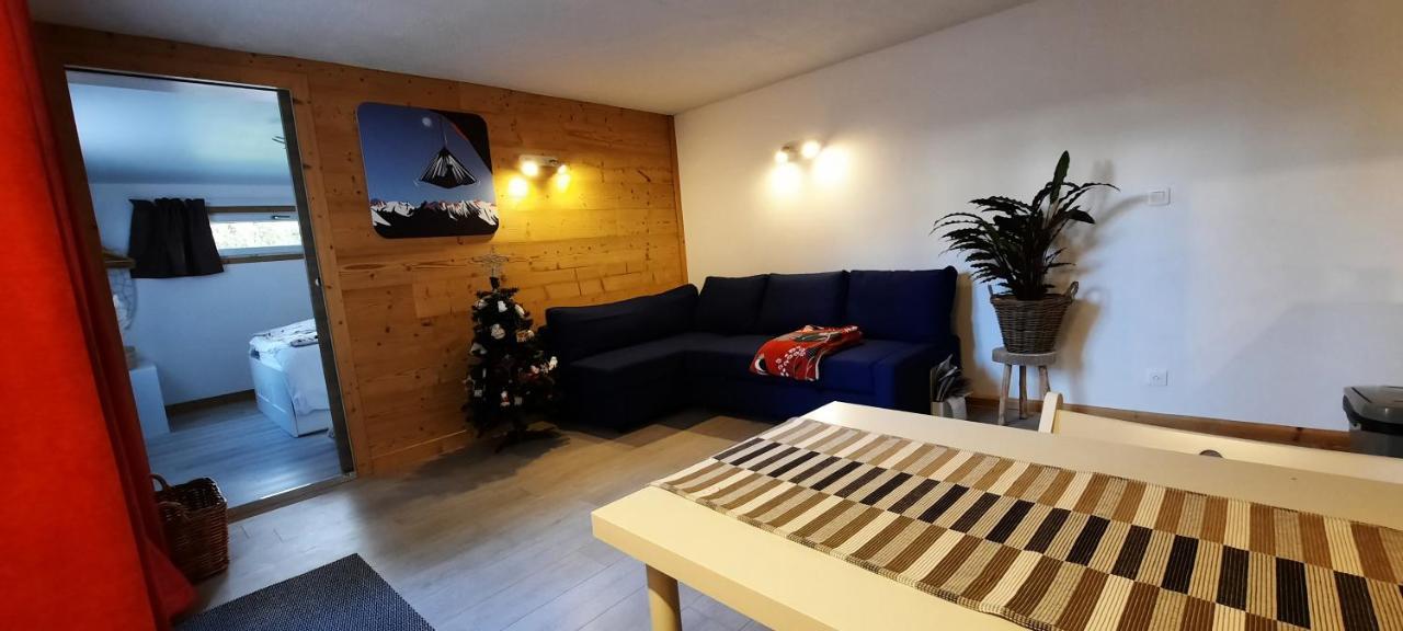 Studio Au Pied Des Montagnes Le Bourg-d'Oisans Exterior photo